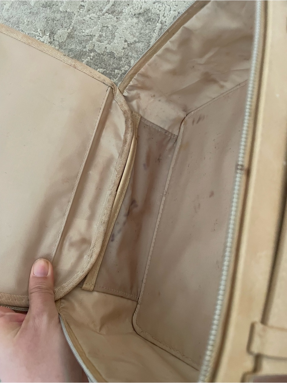 Beis The Cosmetics Case — Beige Travel Bag - Picture 8 of 10